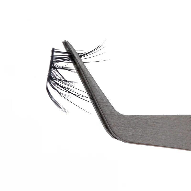 Casually Lashed Lash Clusters Style: Naturally Wispy