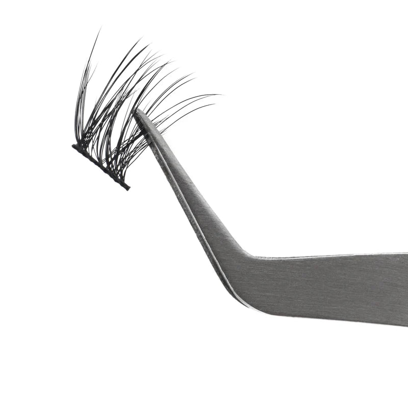 Casually Lashed Lash Clusters Style: Naturally Natural