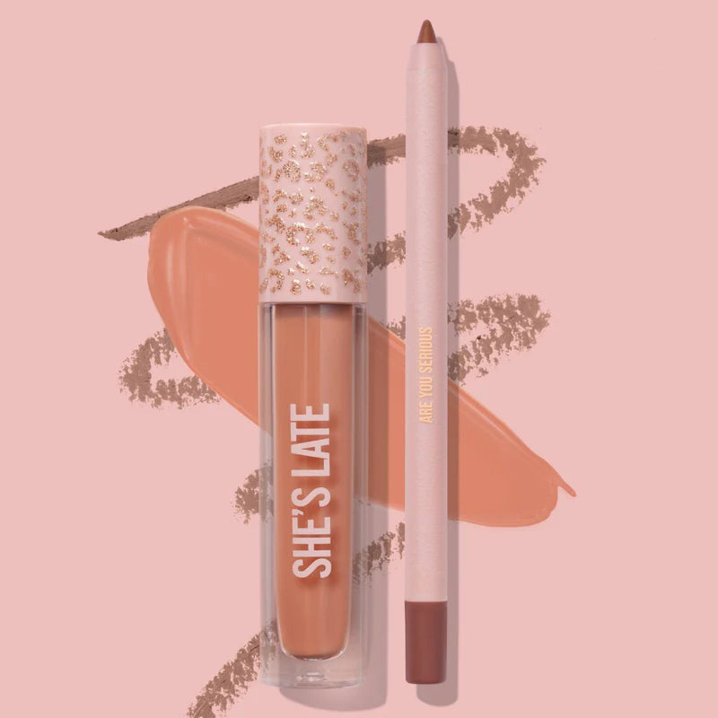 Availabilippy Lip Kits Color: SHES LATE
