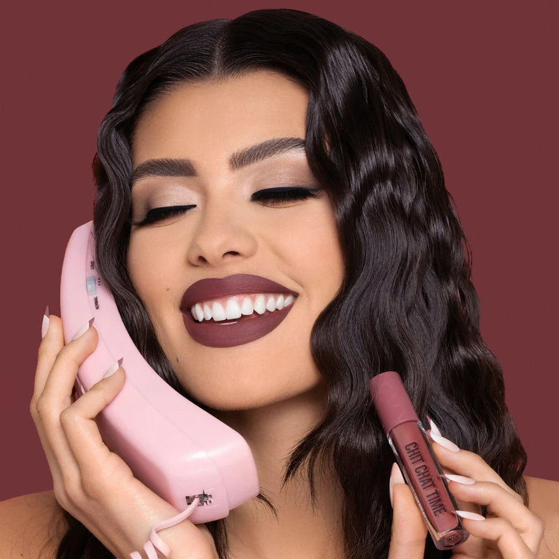 Availabilippy Lip Kits Color: CHIT CHAT TIME